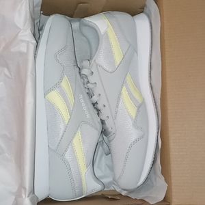 Woman's Reebok Classic Sneakers size 8